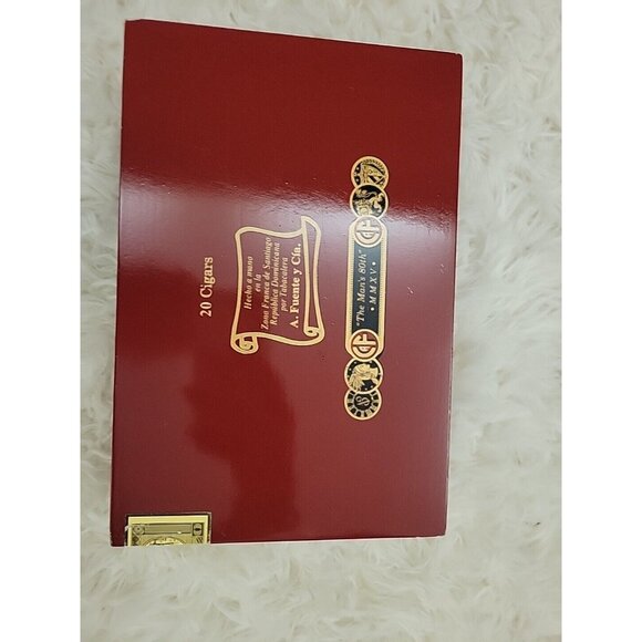 Arturo Fuente Don Carlos The Man's 80th "Eye of the Shark" Empty Cigar Box SEE - Picture 11 of 14